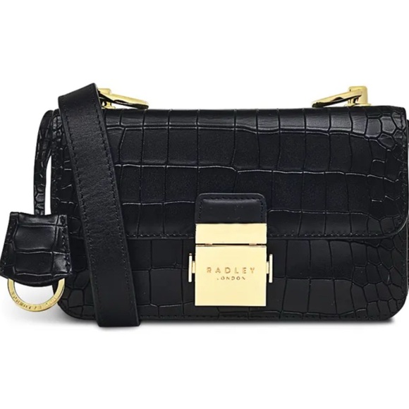 RADLEY LONDON Handbags - RADLEY London Black Croco Style Crossbody. NWOT